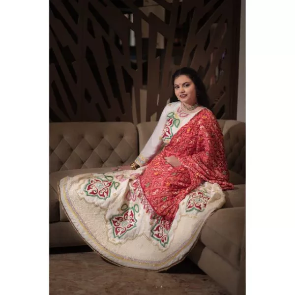 Elegant Crimson and Ivory Choli With Lehenga - Perfect for Traditional Occasions on rent