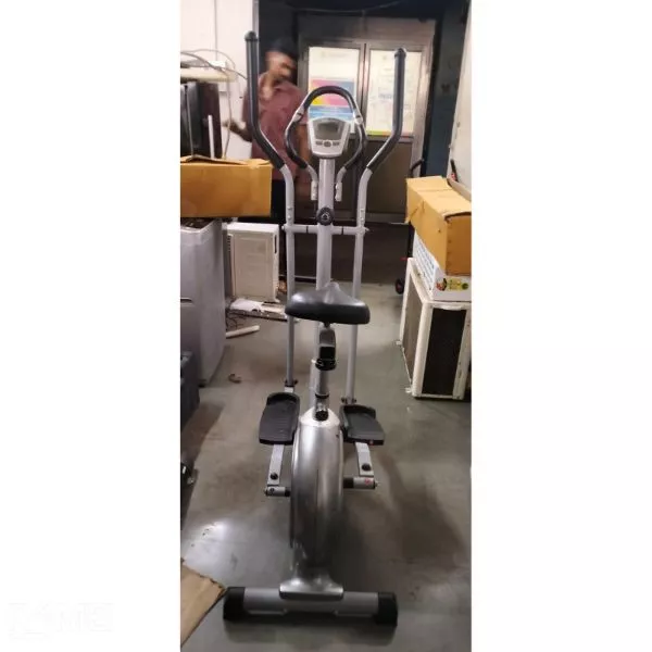Cross Trainer Upto 120 Kg on rent