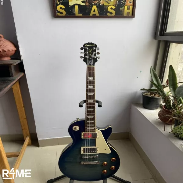 Epiphone Les Paul Plus-Top Pro Electric Guitar on rent