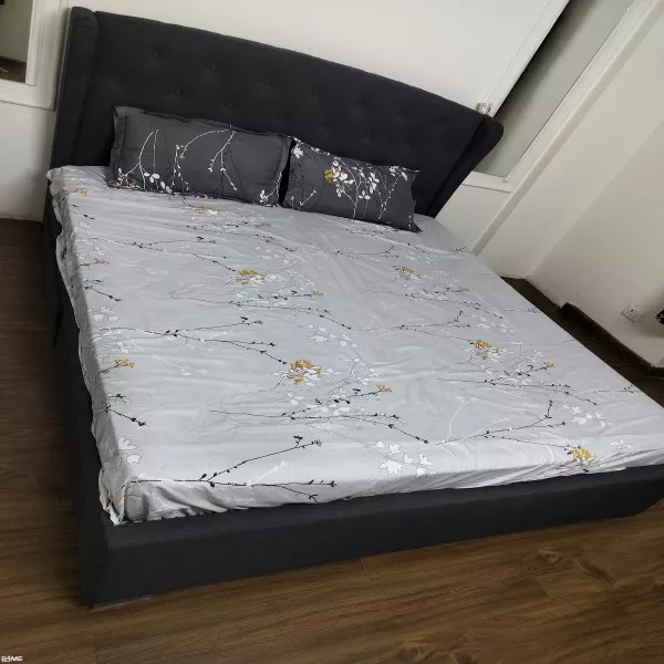 King Size Bed with Mattress on rent