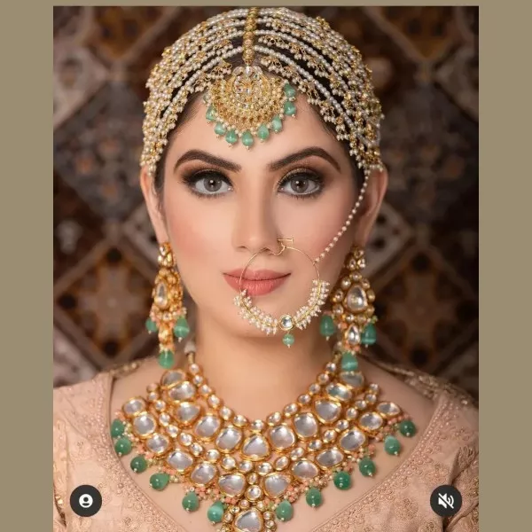 Kundan Green and gold set on rent